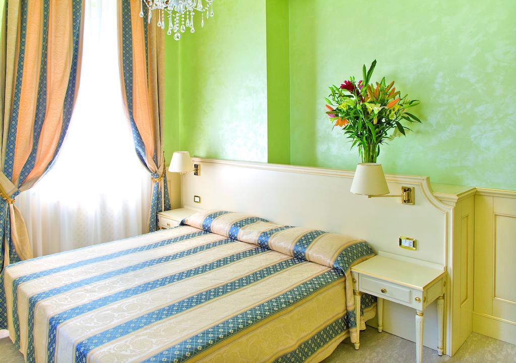 Des Bains Hotel 3*